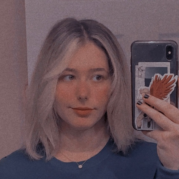 Meet your Posher, Roxy - Picture 1 of 1